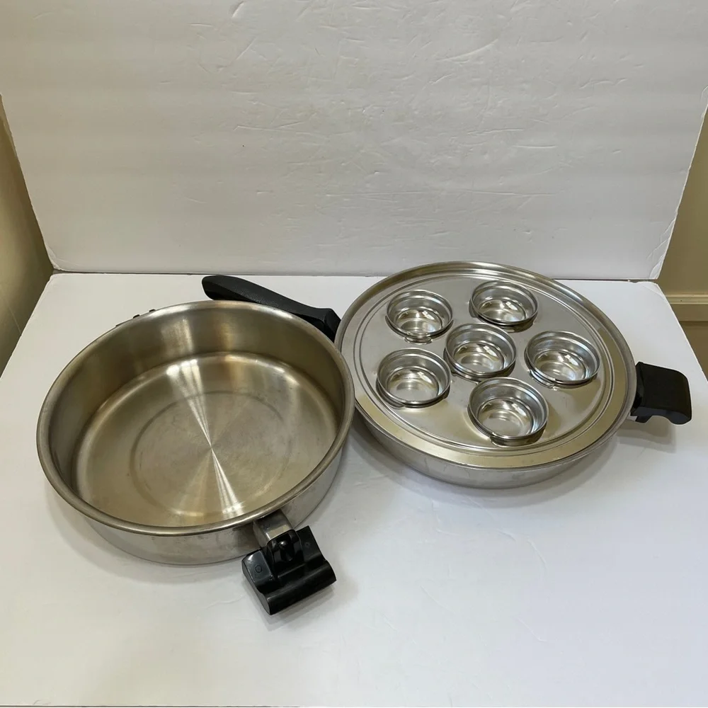VINTAGE NEW ERA STAINLESS‎ STEEL SKILLET WITH LID AND EGG POACHER